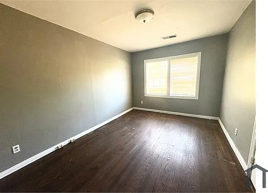 1233 15th Way SW — Photo 6