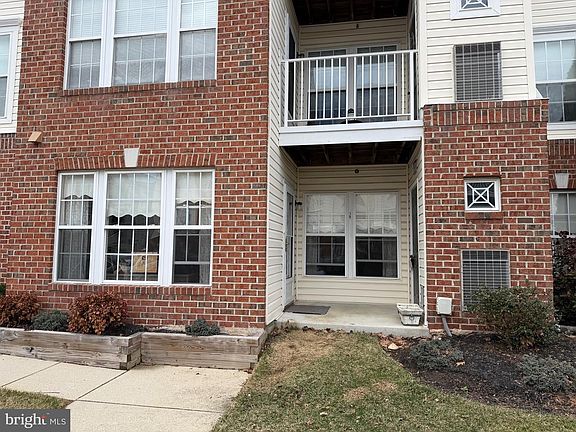 2nd image of 1 Brook Farm Ct Unit 1D