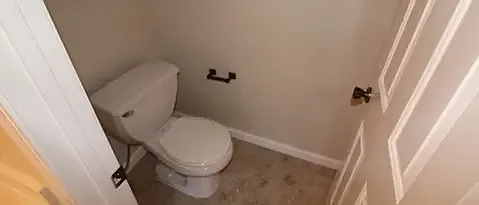 7425 Oxford Cir — Photo 24