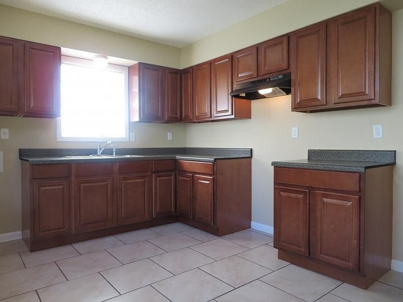 2nd image of 4052 Mossville St