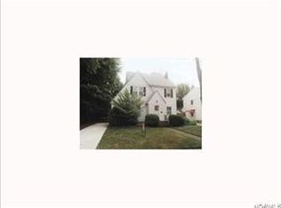1925 Wyandotte Rd, Euclid, OH 44117