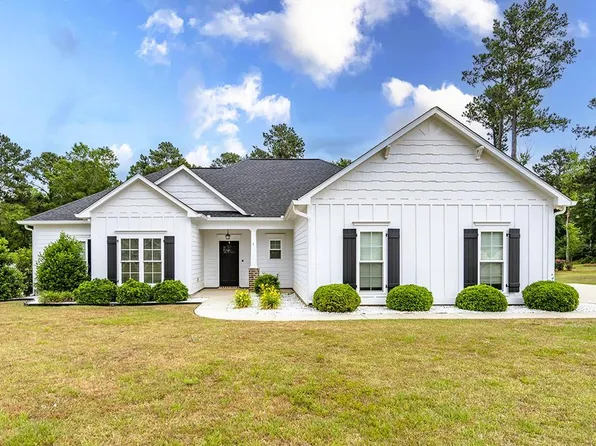 122 Hollister Dr, Albany, GA 31721