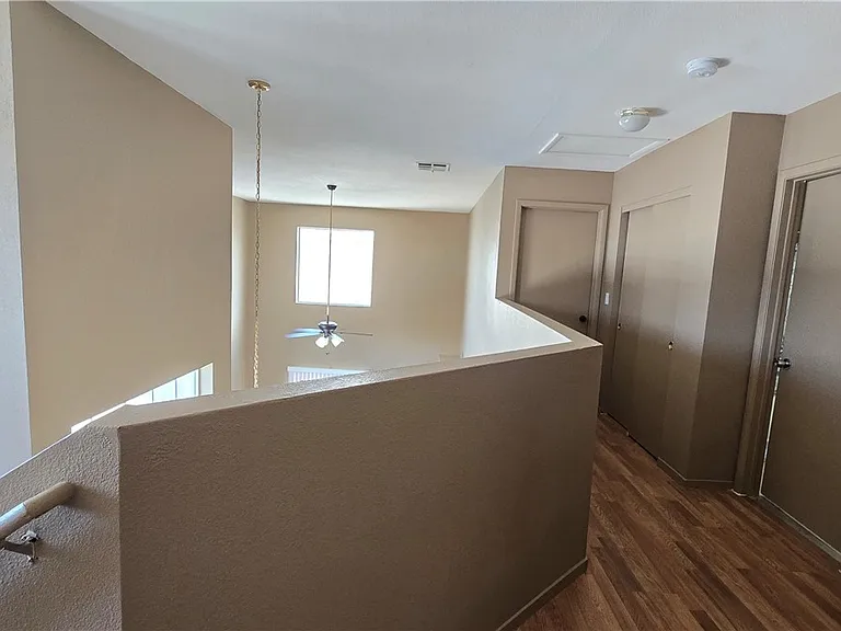 3822 Gulliver St — Photo 22