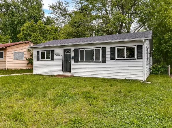 10348 Earl Dr, Saint Louis, MO 63136