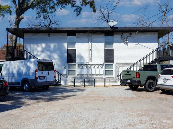 909 Yorkshire St APT 8, Houston, TX 77022