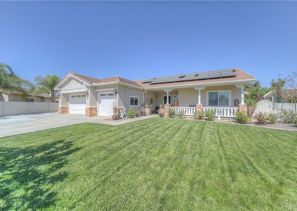 1st image of 41709 Hollister Ln