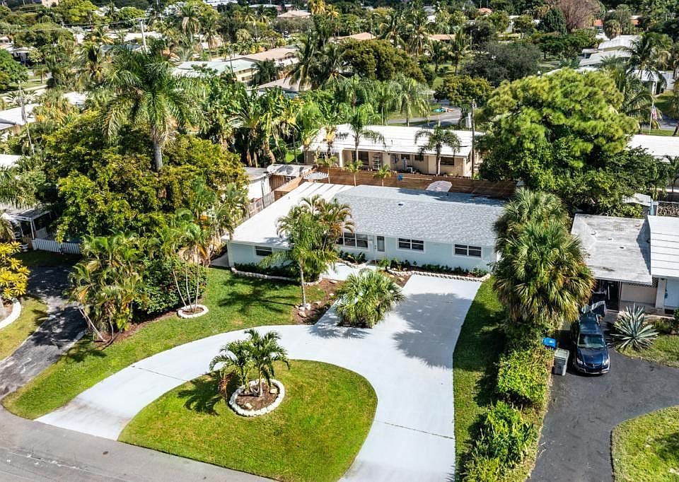 1st image of 1240 NE 23rd Avenue