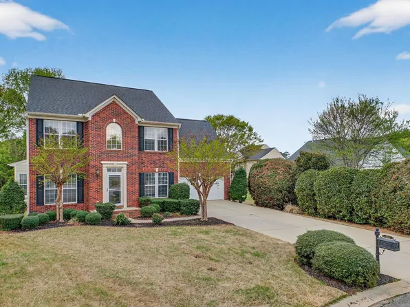 102 Blanding Ln, Greer, SC 29650