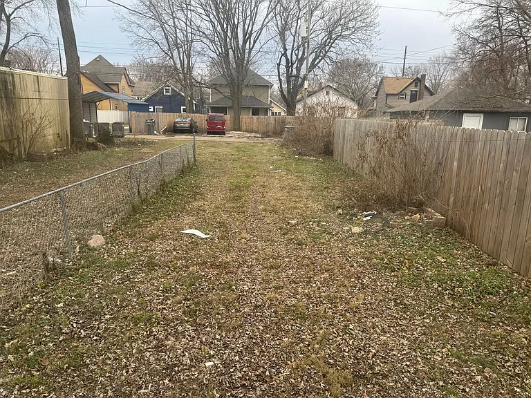 1132 N Oxford St — Photo 17