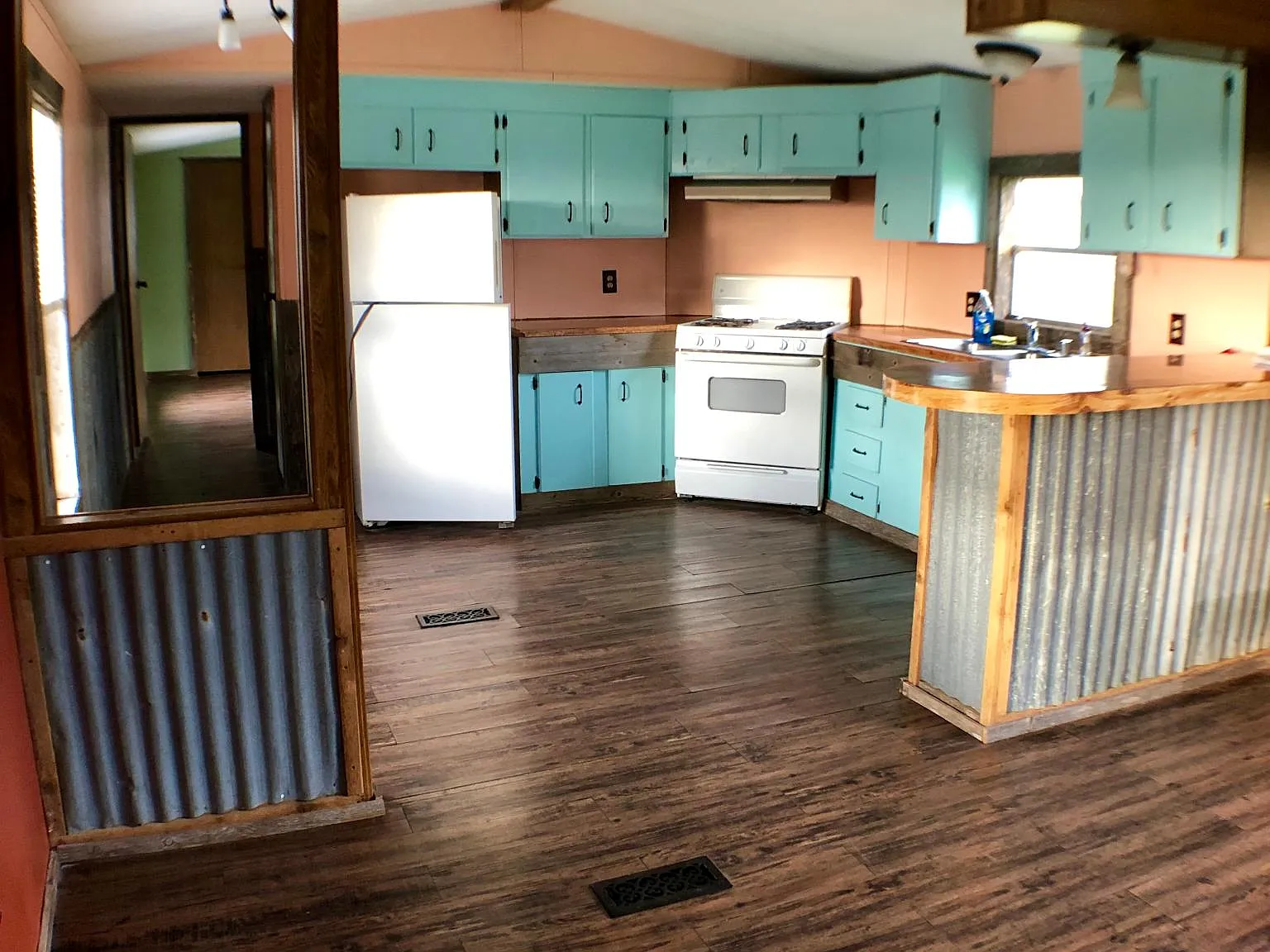 964 Rikki Dr — Photo 4