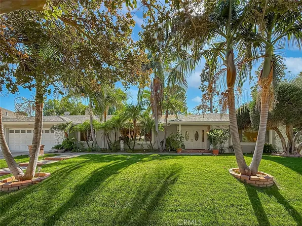 17424 Superior St, Northridge, CA 91325