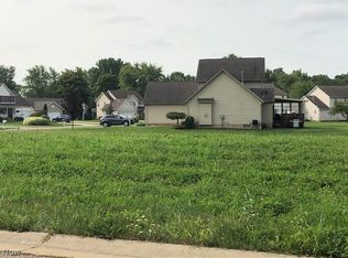 Perry Hills Dr SW, Canton, OH 44706
