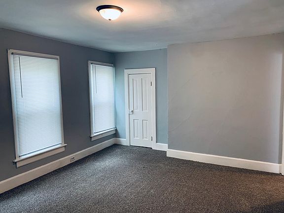 5th image of 1066 1/2 W 7th St #2