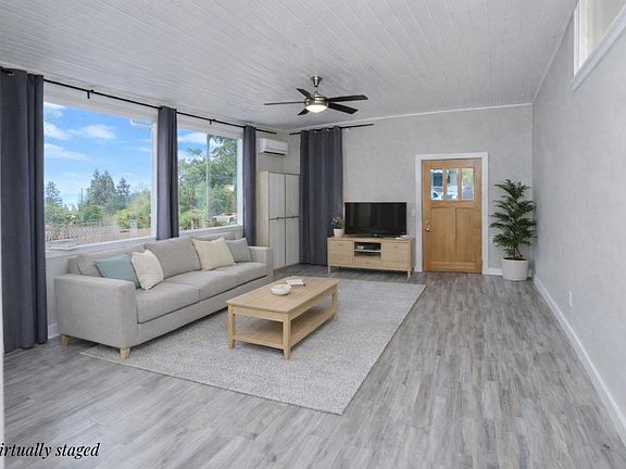 3rd image of 1405 Velvet Rd