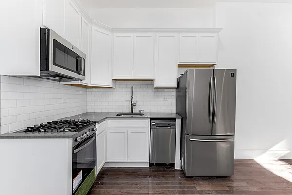 Rented by Douglas Elliman | media 31