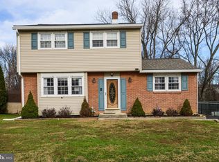54 Springlake Dr, Newark, DE 19711