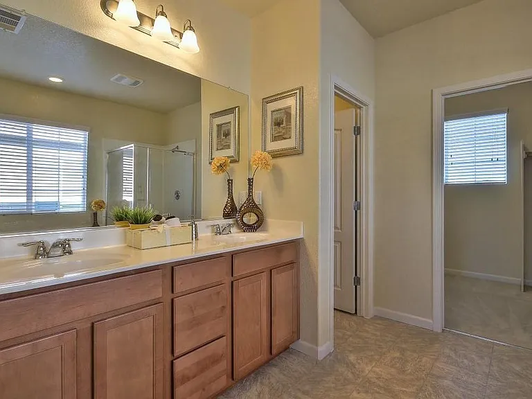 238 W Santa Clara Dr — Photo 20