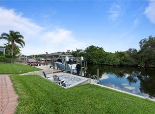 2624 Surfside Blvd, Cape Coral, FL 33914