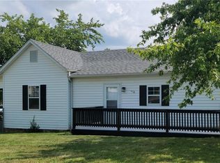 405 S Vandervoot St, Desloge, MO 63601