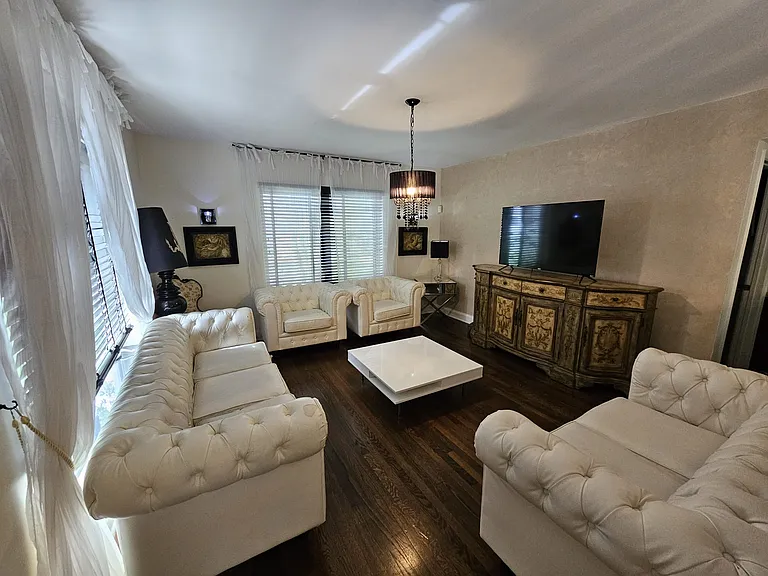 747 Lenox Ave #2 — Photo 6