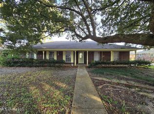 2194 George Walton Dr, Biloxi, MS 39531