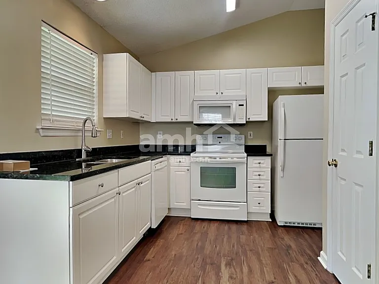 8609 Coppergrove Dr — Photo 3