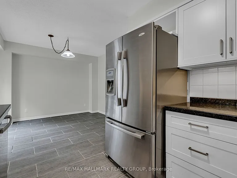 146 College Cir — Photo 15