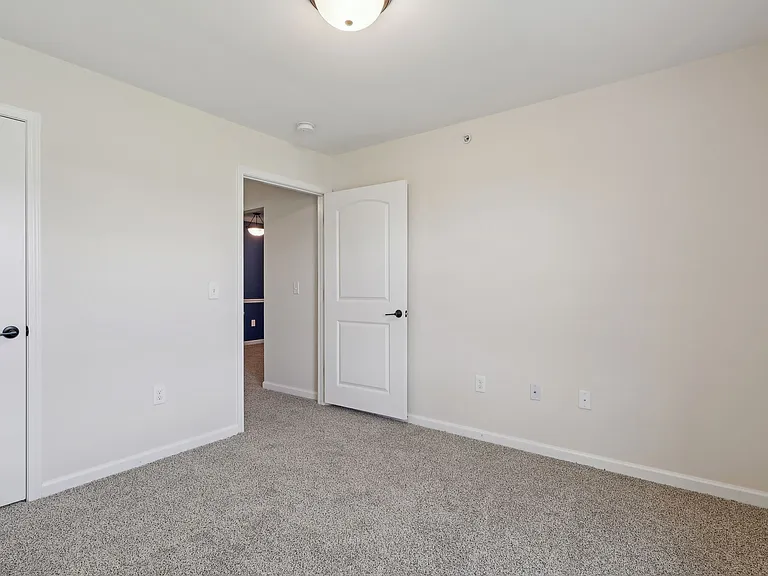 Nicholas Place Apartments — Photo 50