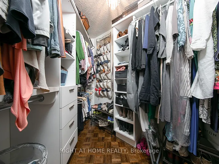 280 Simcoe St #1405 — Photo 30