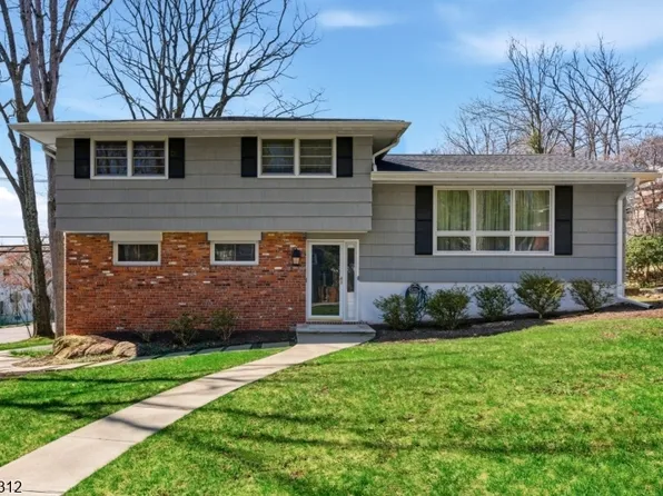 17 Seneca Ave, Rockaway Twp., NJ 07866