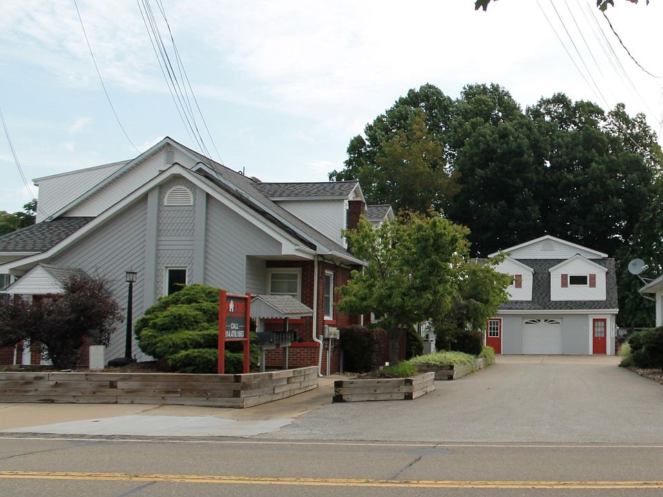 1st image of 919 Powell Ave #1