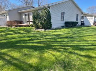 1075 Walnut Grove Dr #27, Muskegon, MI