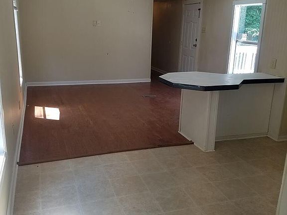 2nd image of 5755 Broad Oak Dr