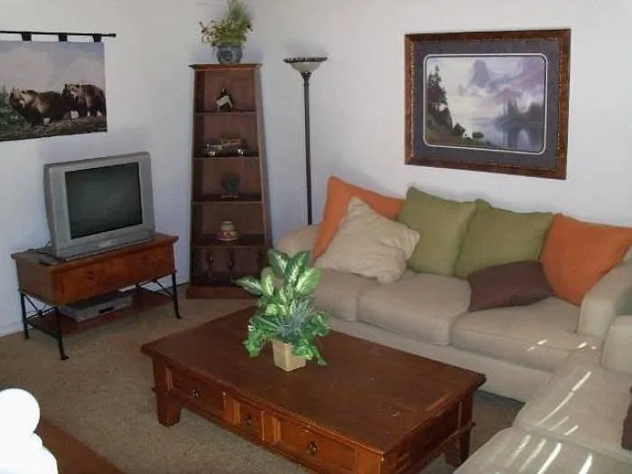 2 bed, 1.5 bath, 1080 sqft, $1,550 — Photo 4