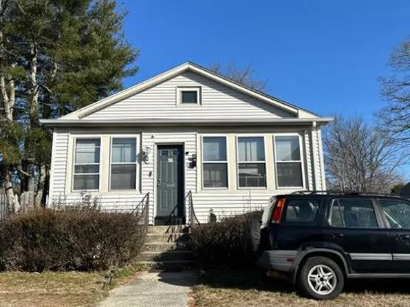 19 Homestead Ave, Acushnet, MA 02743