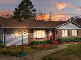 109 Pinewood Ave, Clinton, SC 29325