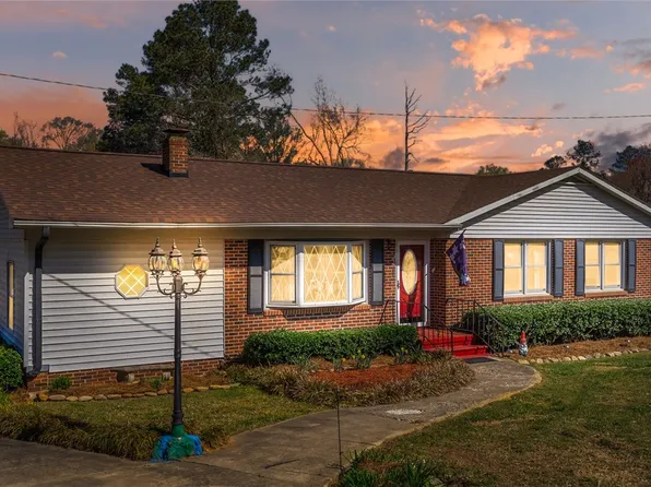 109 Pinewood Ave, Clinton, SC 29325