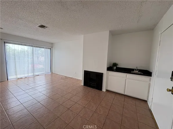 9047 Langdon Ave Unit 38, North Hills, CA 91343