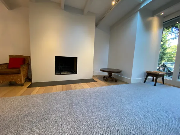 60 Murray Ave, Larkspur, CA 94939