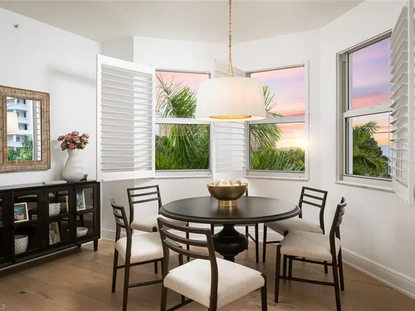 470 Launch CIR #V-401, NAPLES, FL 34108