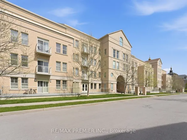 28 Prince Regent St #317, Markham, ON L6C 0V5