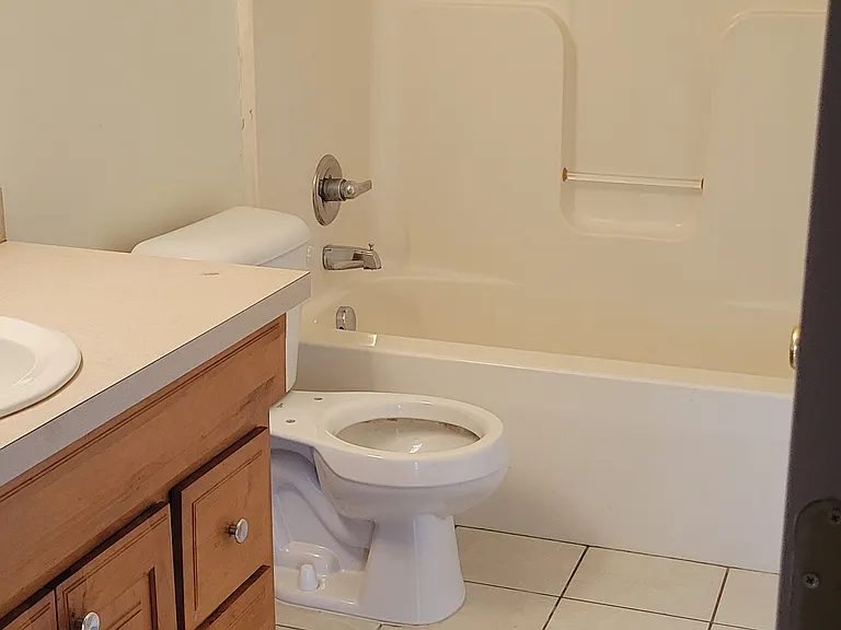 1453 Cedar St — Photo 2