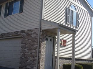 700 Creek Rd APT 3, West Bend, WI 53090