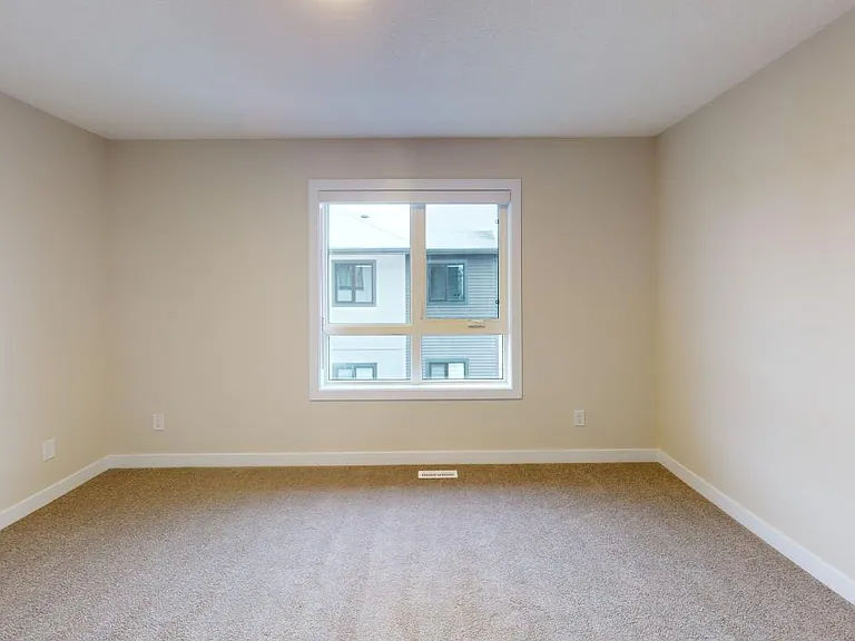 4703 32nd Ave — Photo 109