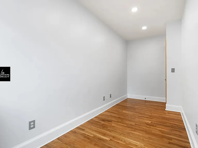 126 Bainbridge St #4 — Photo 21
