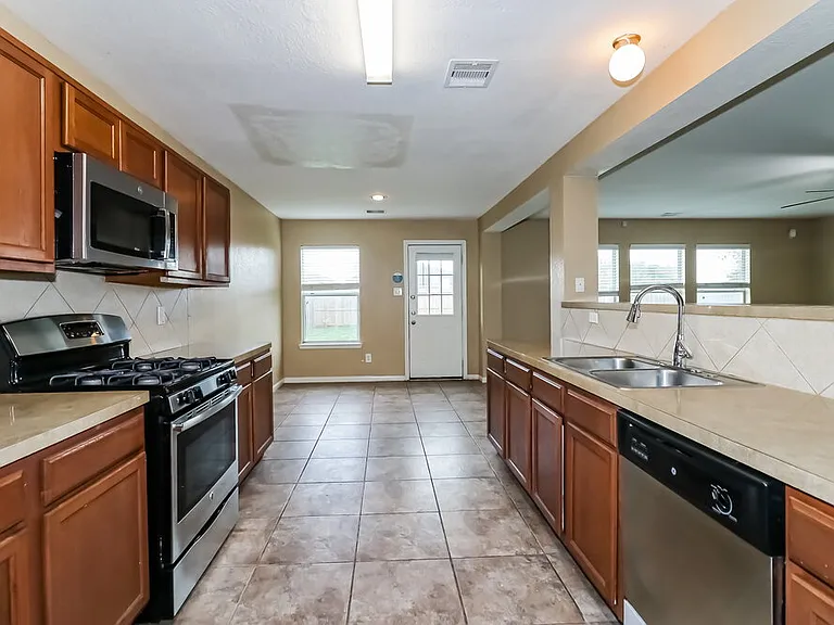 20710 Tayman Oaks Dr — Photo 9
