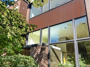 2016 W Race Ave, Chicago, IL 60612