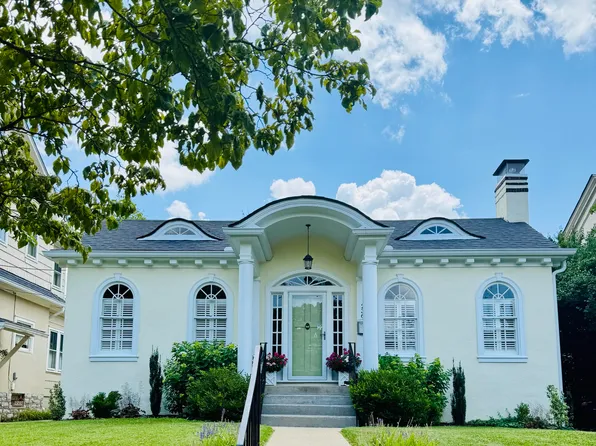 236 McDowell Rd, Lexington, KY 40502