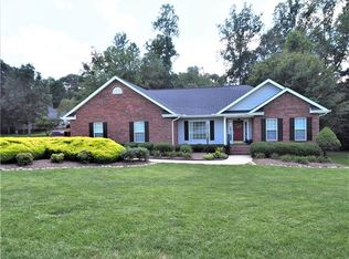 1458 34th Avenue Ln NE, Hickory, NC 28601