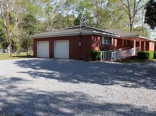 73 Magnolia Rd, Laurel, MS 39443